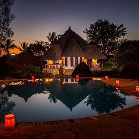 Kinondo Poa Resort Gazi Екстериор снимка